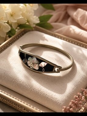 Aplaca Abalone Shell Flower  Inlay  Bangle Bracelet